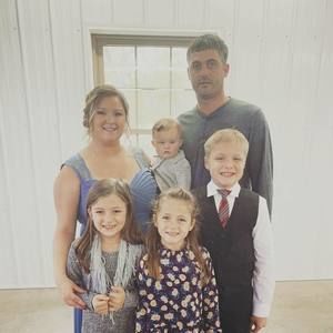 Meet your Posher, Kayla